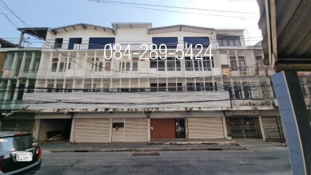 For RentShophouseRama9, Petchburi, RCA : For rent, Commercial building, 3.5 floors, 5 units, size 80 square wa, Soi Pridi Banomyong 26, Property code 03-085