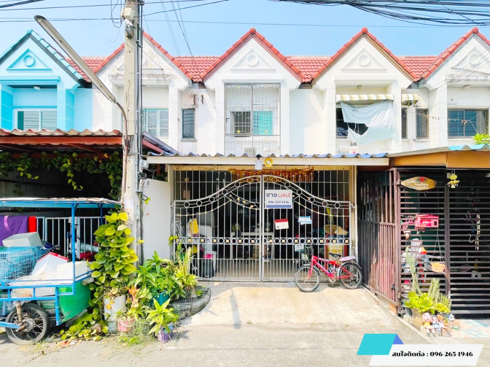 For SaleTownhouseNonthaburi, Bang Yai, Bangbuathong : Townhouse for sale, Temrak Village, Soi Wat Lat Pla Duk, cheap price