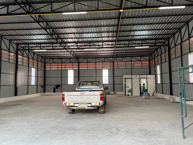 For RentWarehouseKaset Nawamin,Ladplakao : HR2182 Warehouse for rent, size 280 sq m., Soi Nawamin 24, near the outer ring road, convenient travel, suitable for warehouse use.