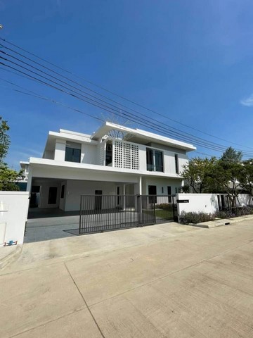 For RentHouseSamut Prakan,Samrong : HR2190 Mantana bangna km15 pool villa for rent Fully Furnished 5-10 minutes to mega bangna