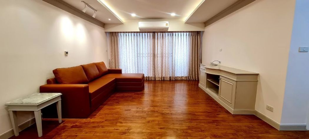 For RentCondoPattanakan, Srinakarin : Condo for rent, Forla View Phatthanakan, near Airport Link Hua Mak, 147 sq m.