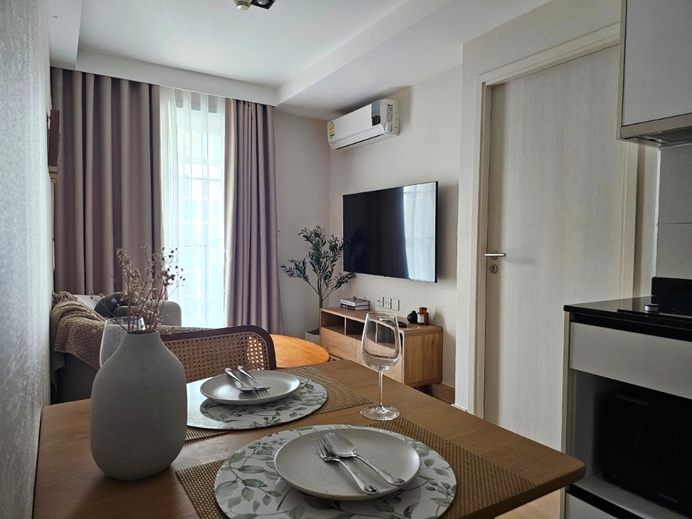 For RentCondoSukhumvit, Asoke, Thonglor : 🔥 Dont miss it! Maestro 39, pets allowed, beautifully decorated room in modern Japanese style, high floor, rent only 23,000 baht/month, contact 0968623850 🔥