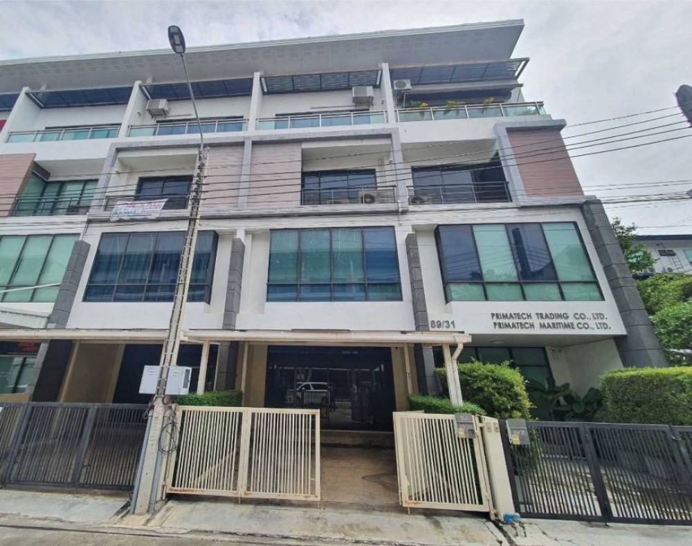 For RentHome OfficeBangna, Bearing, Lasalle : Home office for rent, good location, on Bangna-Trad Road, Km 5. Next to Nation Building, near Mega Bangna.