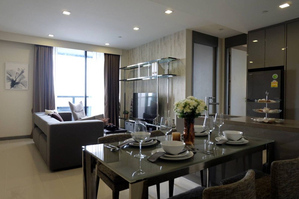 For SaleCondoSilom, Saladaeng, Bangrak : 🔥 The ultimate in privacy M Silom, a luxury condo that allows pets, a room facing north, a large room, comfortable, not hot, selling for only 19,000,000 baht! Contact 0968623850 🔥