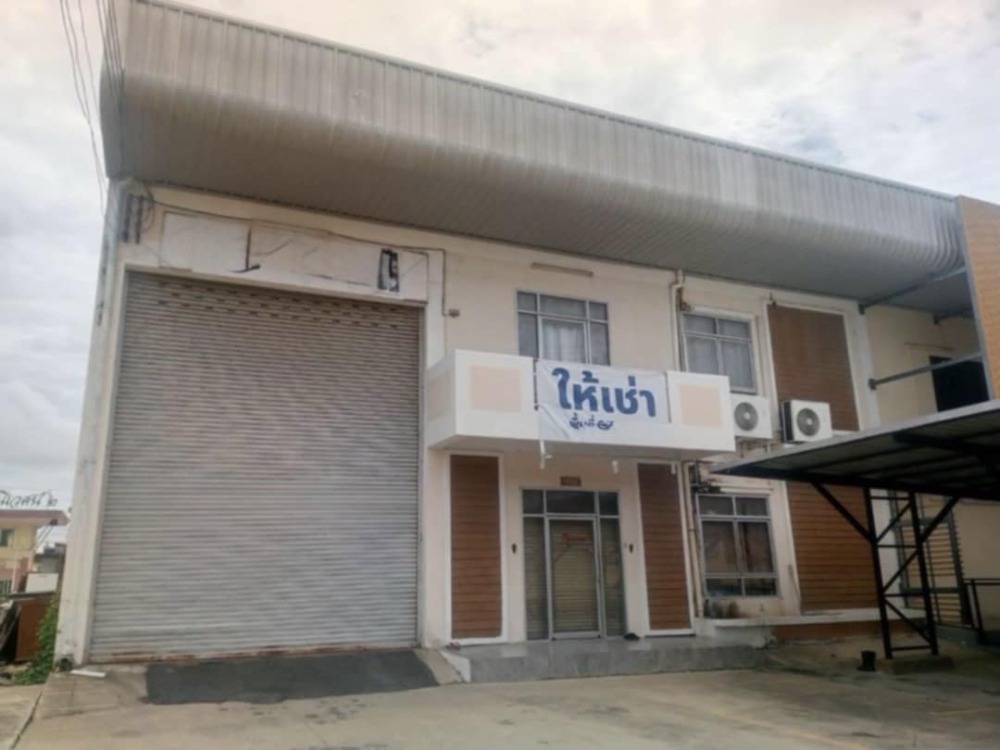 For SaleWarehouseRathburana, Suksawat : For sale: Ready-made warehouse (on the road) Pracha Uthit, Phra Samut Chedi, area 200 square wah, usable area 850 square meters, with 2-storey office inside