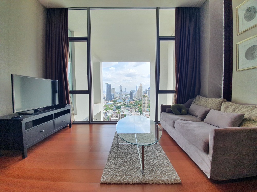 ให้เช่าคอนโดสาทร นราธิวาส : Ulta Luxury Penthouse  Fully-Furnished in Sathorn I The Sukhothai Residences