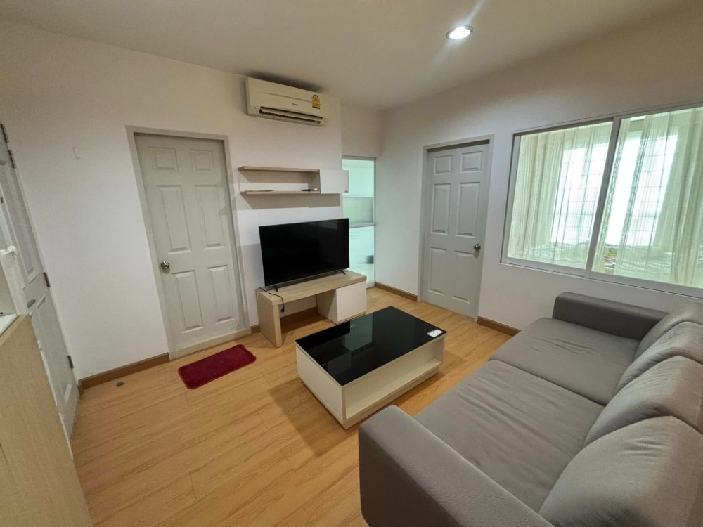 For RentCondoRatchadapisek, Huaikwang, Suttisan : 🔥For urgent rent🔥 Condo Life @ Ratchada - Suthisan (Life @ Ratchada - Suthisan) 1 bedroom, size 45 sq m., 12th floor, beautiful view on Ratchadaphisek Road, next to MRT Suthisan, only 10 meters away.