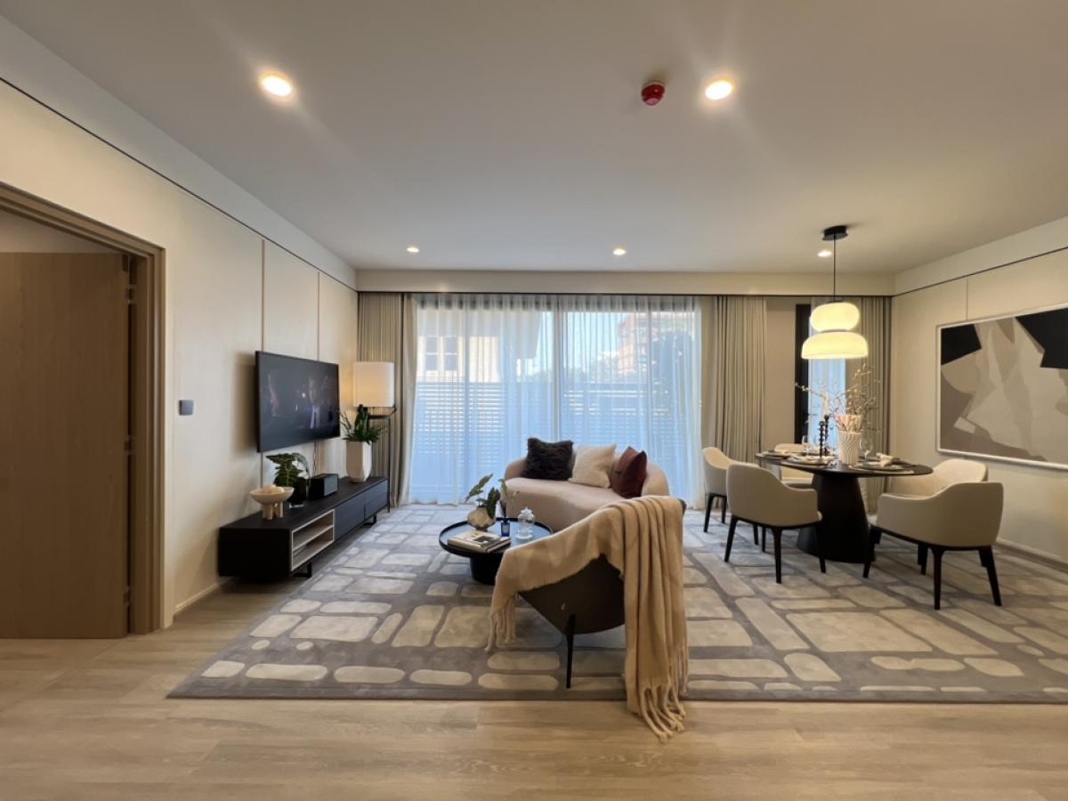 For SaleCondoRama9, Petchburi, RCA : 3 bedrooms, 137.24 sq m., fully furnished, ready to move in, new room from the project, Condo 𝗣𝗬𝗡𝗡 𝗦𝗼𝗼𝗻𝘃𝗶𝗷𝗮𝗶, condo for cat lovers. Interested in viewing the project, call 062-339-3663.