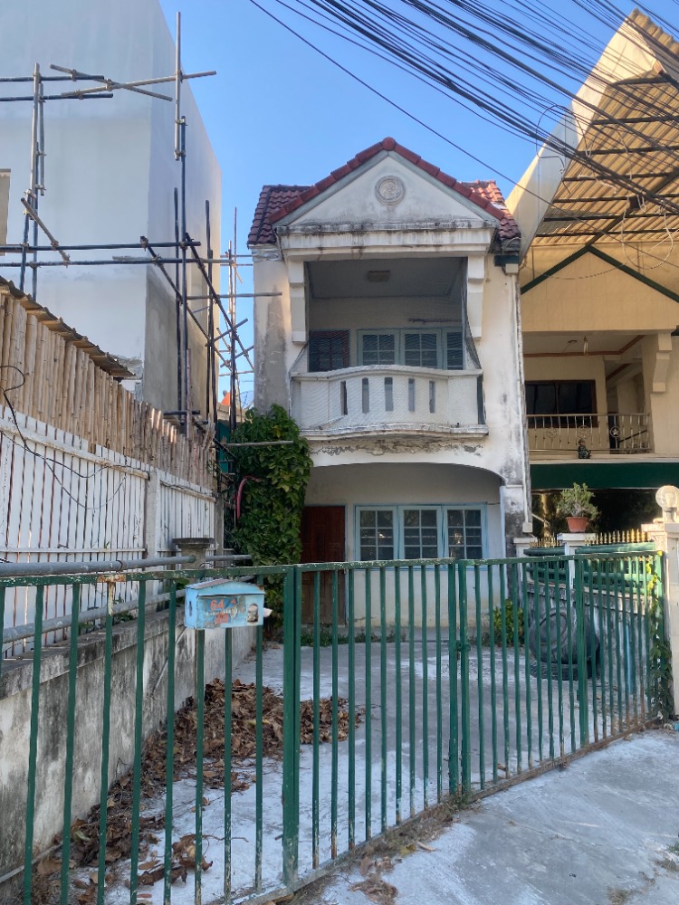 For SaleTownhousePak Chong KhaoYai : For sale/rent, townhouse, 2 bedrooms, 2 bathrooms, 36 sq m, good location, Soi Prapa, Pak Chong Subdistrict, Pak Chong District