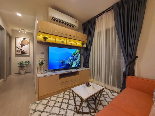 For RentCondoOnnut, Udomsuk : For rent: Luxury condo near True Digital Park at Life Sukhumvit 62, two bedrooms, very beautiful room, urgent