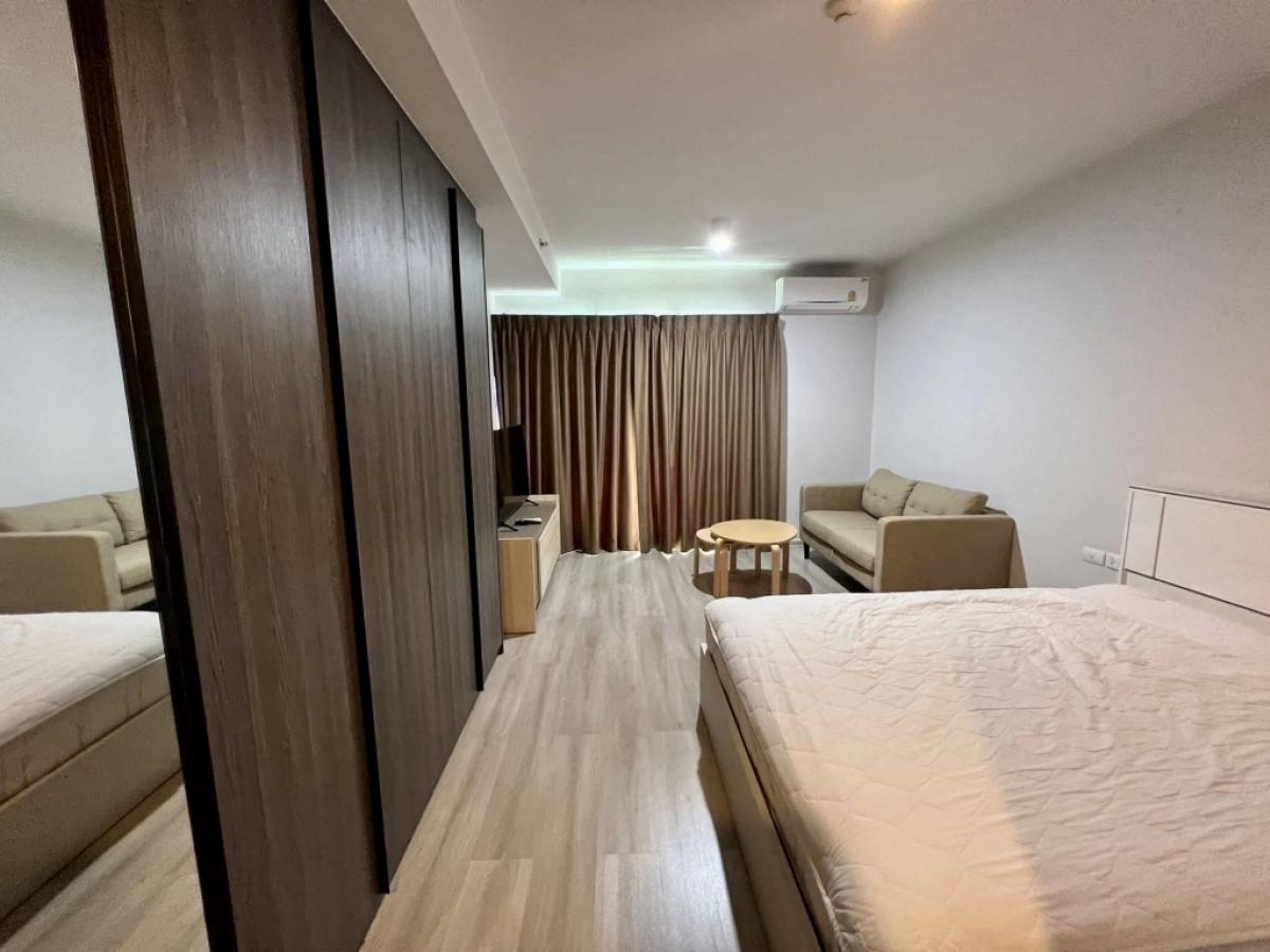 For RentCondoRatchadapisek, Huaikwang, Suttisan : Open city view 🔥Rooms for rent very quickly🔥Ideo Ratchada Sutthisan Interested, contact Line: 0651644593 Hurry up and contact us.