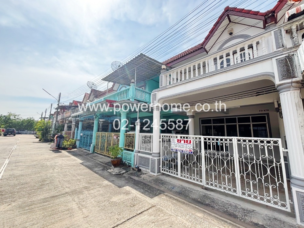 For SaleTownhouseChachoengsao : For sale: 2-storey townhouse, Phanom Land Village, Phanom Sarakham District, Chachoengsao Province