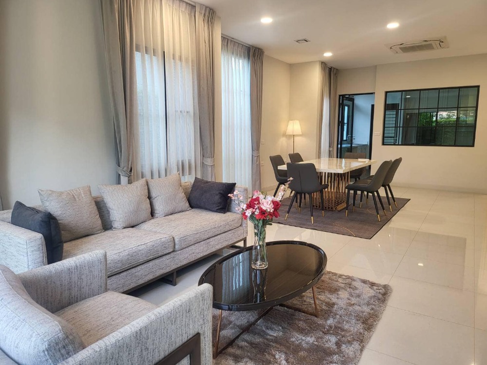 ให้เช่าบ้านพัฒนาการ ศรีนครินทร์ : Sales!! Ultra-luxury House with 4 bedrooms in Rama 9