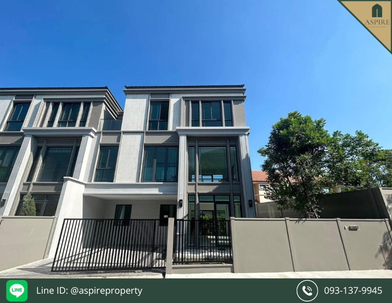 For RentOnnut, Udomsuk : [For Rent] Luxury 3-Storey Townhouse, Baan Klang Muang Classe Sukhumvit 77 (Corner Unit with Garden)