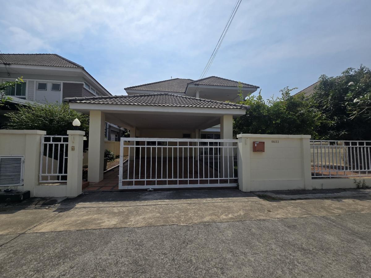 For RentHousePathum Thani,Rangsit, Thammasat : For rent: Boon To Sriman Village, along Khlong Prapa Canal