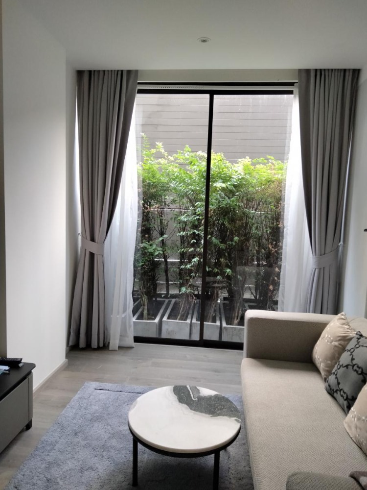 For RentCondoSukhumvit, Asoke, Thonglor : For rent: Finn Asoke Condo, beautiful room, good price, convenient transportation, fully furnished, ready to move in immediately, make an appointment to view the room.