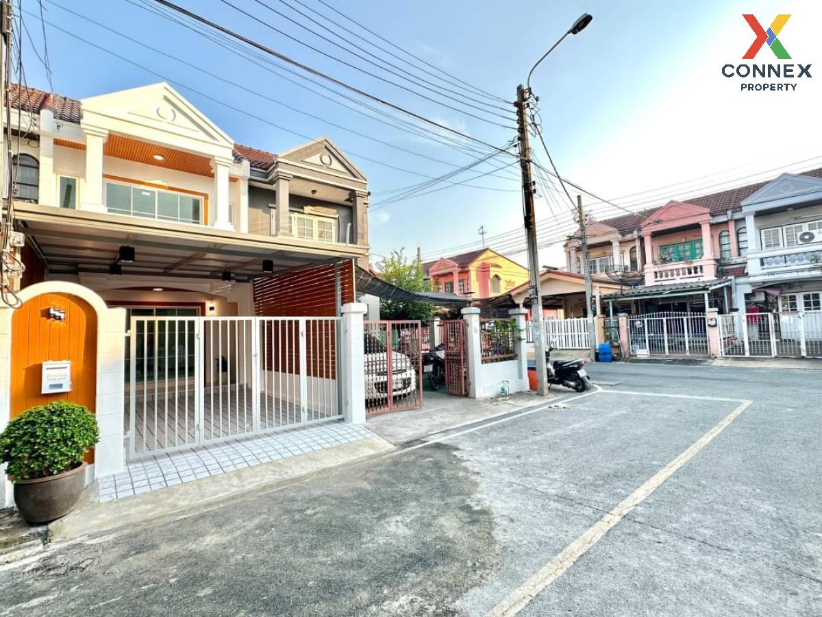 For SaleTownhouseNonthaburi, Bang Yai, Bangbuathong : For Sale Townhouse/Townhome  , Baan Lapawan 3 , newly renovated , MRT-Talad Bang Yai , Sao Thong Hin , Bang Yai , Nonthaburi , CX-115285