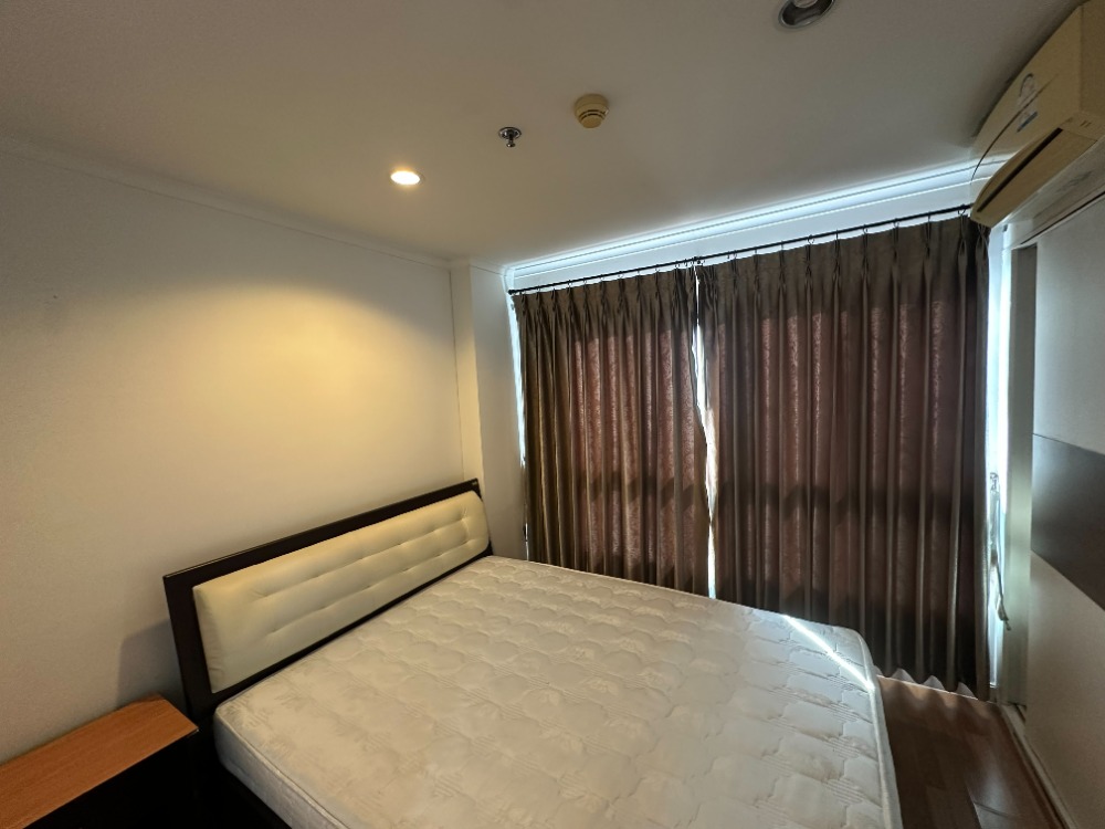 For SaleCondoKhlongtoei, Kluaynamthai : Condo for sale now! Beautiful room near BTS Phra Khanong ✨ Lumpini Place Rama 4 - Lumpini Place Rama 4 -kluaynamthai