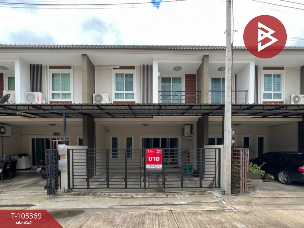 For SaleTownhouseNakhon Pathom : Townhouse for sale Village is comfortable, Huai Crocodile Stadium, Nakhon Pathom