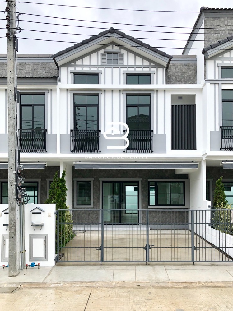 For RentTownhouseBangna, Bearing, Lasalle : Pet-friendly Townhouse for rent at Indy5 Bangna km.7