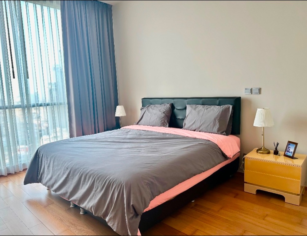 For RentCondoSukhumvit, Asoke, Thonglor : Rent Quot by By Sansiri (corner room) 2 beds, beautiful, ready to be near BTS Thonglor. Interested in Atline.@841QLNR