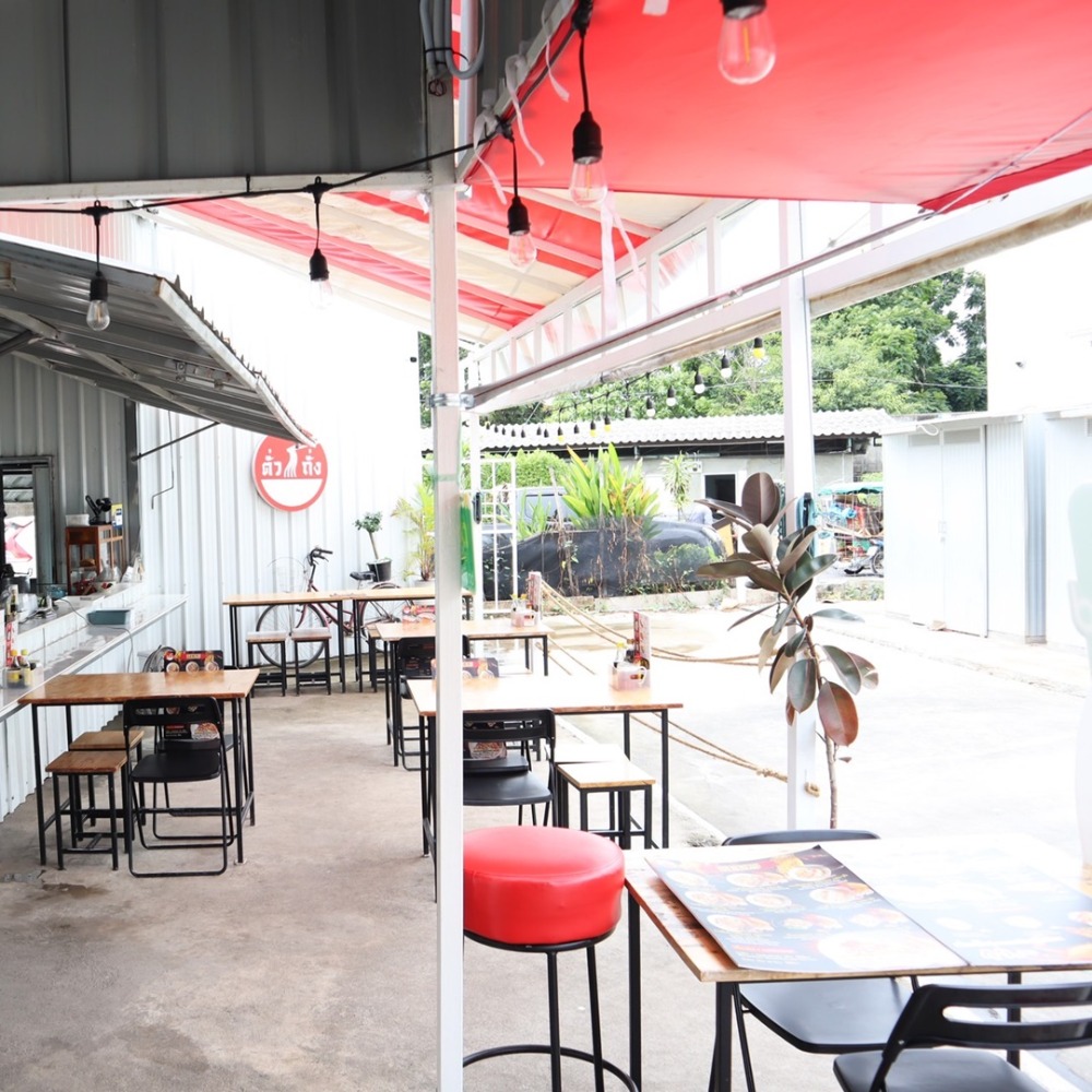 For LeaseholdRetail SpaceMahachai Samut Sakhon : Restaurant Soi Wat Phan Tai Norasing, Rama 2 Road, next to Seven opposite Cockpit There is a spacious parking.