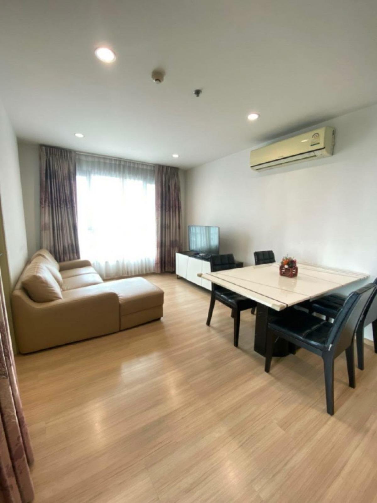 For RentCondoRama9, Petchburi, RCA : 📍 Project: The Base Rama 9 - Ramkhamhaeng🚝 Near: Airport Link Ramkhamhaeng 800 meters 💵 Rental price: 19,000 baht / month ✅