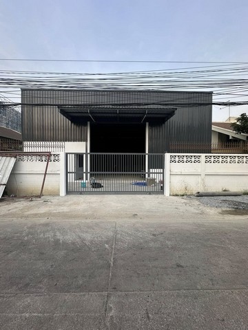 For RentWarehouseKasetsart, Ratchayothin : RK601 for rent, newly built warehouse, 200 sqm, roller shutters, Soi Ram Inthra 53, water cost