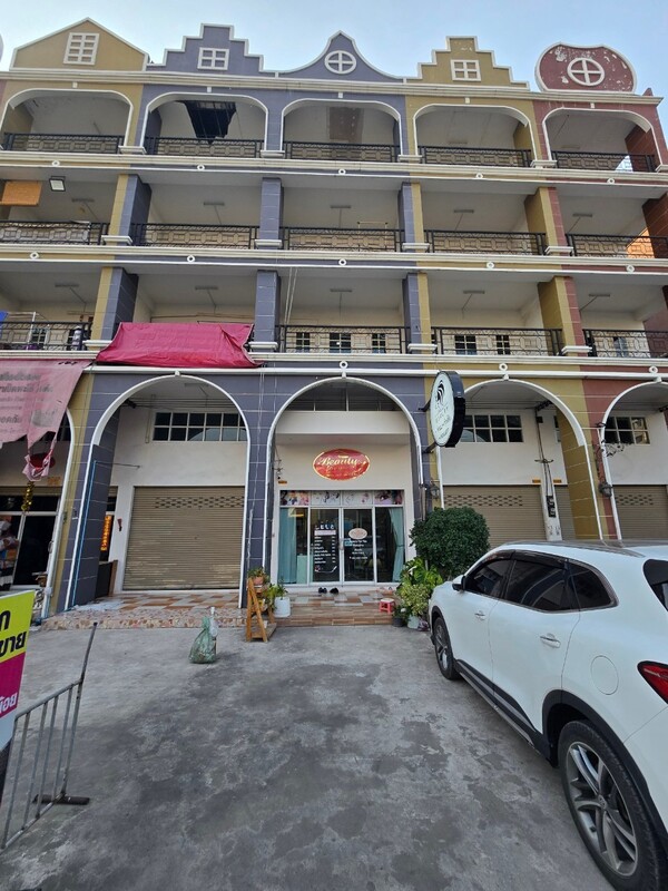 For SaleShophouseMahachai Samut Sakhon : 4 -storey commercial building for sale, Tulip Noi Project, Petchkasem attached project, Om Noi Subdistrict, Phutthamonthon Sai 4