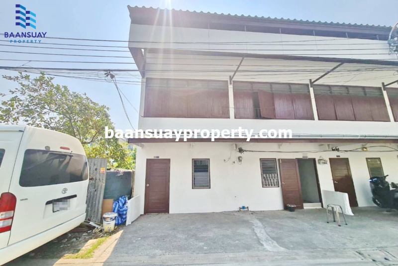 For RentTownhouseChaengwatana, Muangthong : 2-story townhouse for rent, Soi Prachachuen-Nonthaburi 4, near the Bundit Business University