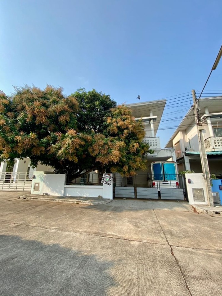 For SaleHouseSriracha Laem Chabang Ban Bueng : Second-hand house for sale, Sriracha, Metro Park Village, Ao Udom, near Kasetsart University