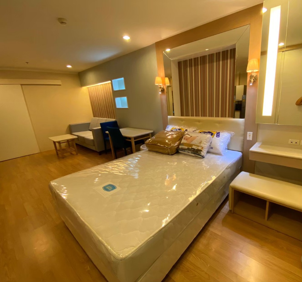 For SaleCondoPattaya, Bangsaen, Chonburi : For Sale Condo Lumpini Village Vongamat (S03-0579)