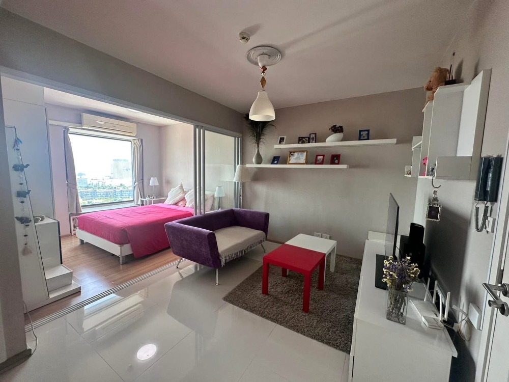 For RentCondoRamkhamhaeng, Hua Mak : Urgent‼ ️ Beautiful room 🔥🔥🔥 Fuse Mobius Ramkhamhaeng - Klongton, beautiful room in the picture Full furniture+has a washing machine ‼ ️ Ready to move in (Reply to chat very quickly)