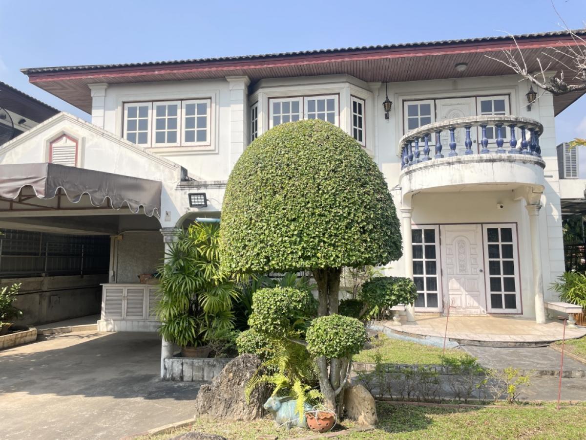 For SaleHouseChiang Mai : House for sale Villa Wiang Ping  tambon Suthep , Mueang , Chiangmai near AirportOnly2.3 Km# near Department Store # 100 Sqw title deed + Free land 50 sqwSpecial price#