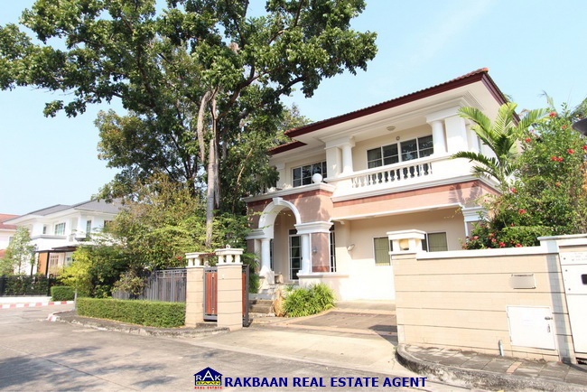 For SaleHouseMin Buri, Romklao : House for sale behind the corner of Nantawan Ramkhamhaeng 94, 92.6 sq.w., 4 bedrooms, 3 bathrooms, with a beautiful house with a good location, orange electric train.