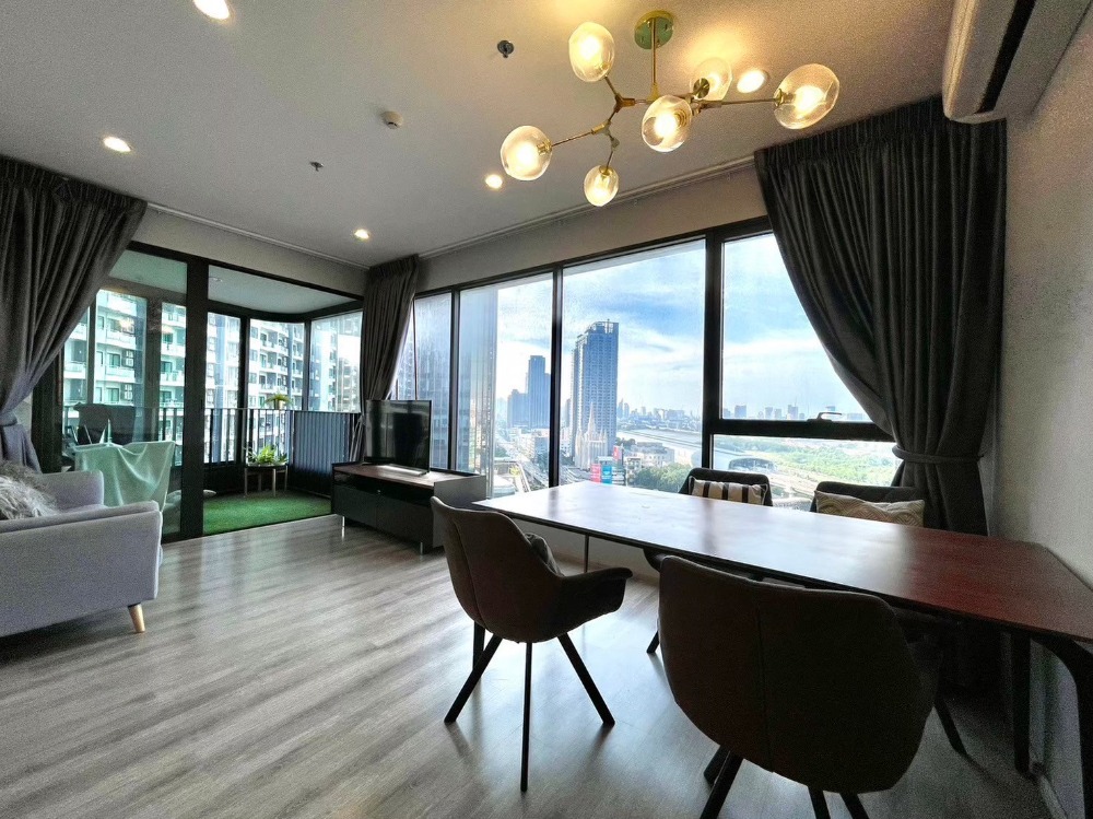 For RentCondoRama9, Petchburi, RCA : Rent 🔥IDEO MOBI Asoke (2B1B) 🔥 55SQM. High class, only 35,000/month 📞065-824-2382 Pong