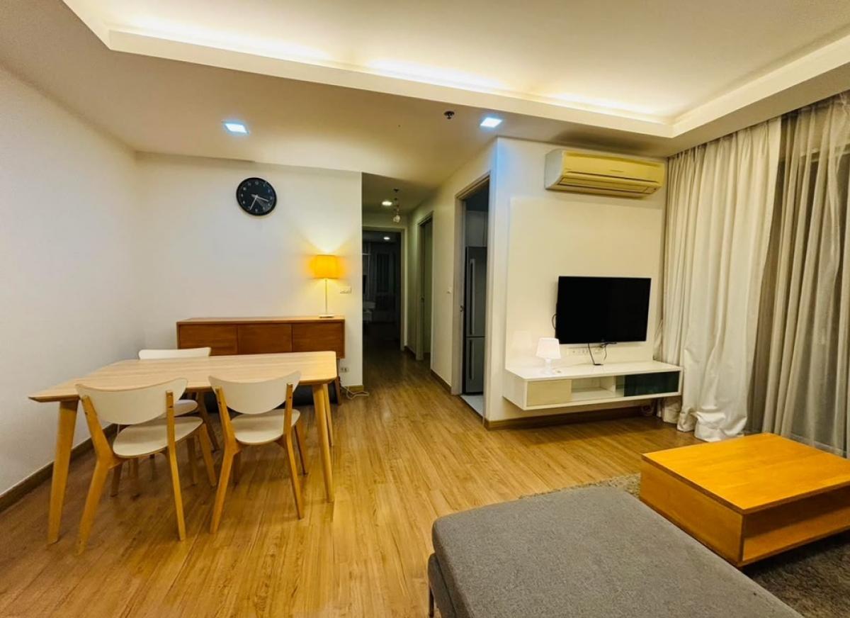 For SaleCondoRama9, Petchburi, RCA : 𝐇𝐎𝐓 🔥 🔥 Thru Thonglor size 67 SQ.M 2 BED 2 Bath FL25+ only 6,500,000 m. Contact 086-795-9997 (Jimmy).