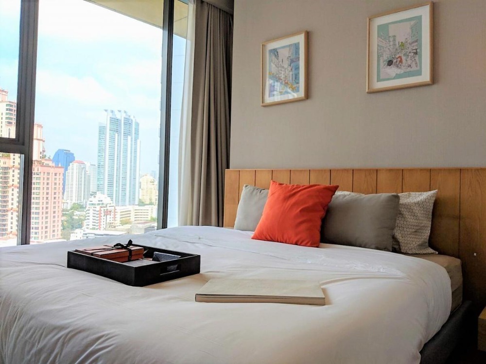 For RentCondoSukhumvit, Asoke, Thonglor : Condo for rent, The Lumpini 24 [The Lumpini 24] Beautiful room, good price, convenient to travel, fully furnished. Ready to move in immediately Can make an appointment to see the room