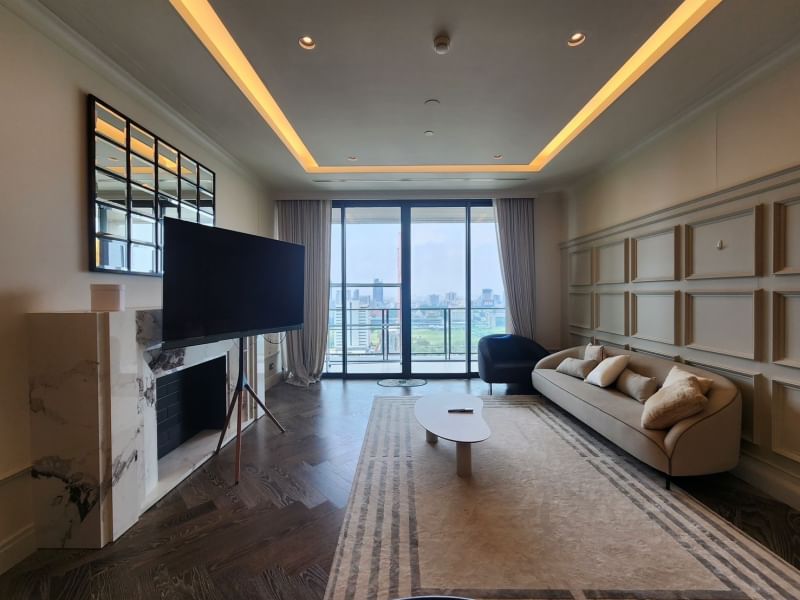 ขายคอนโดวิทยุ ชิดลม หลังสวน : ขายคอนโดหรู หลังสวน | Luxury Condo The Residences at Sindhorn Kempinski 2bed 3 bath 140 sqm.