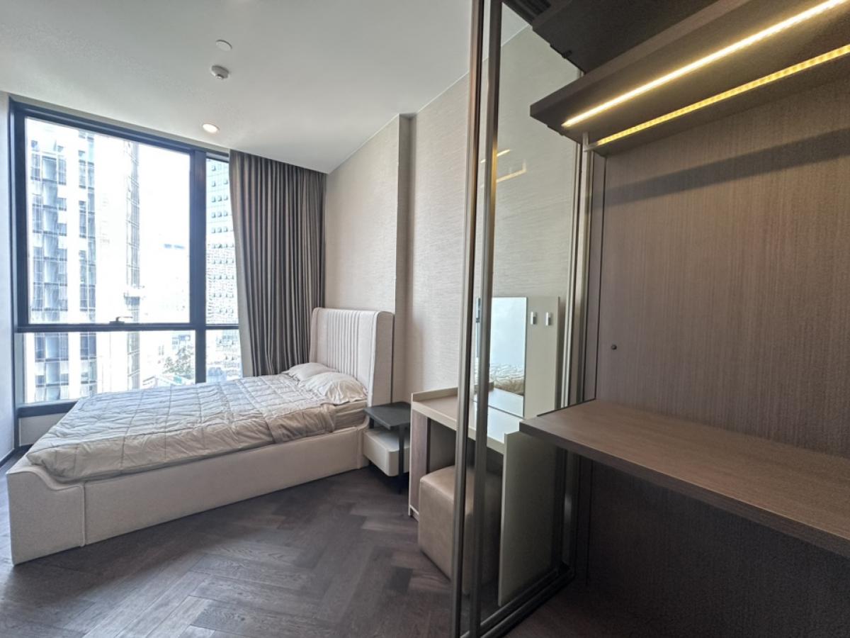 For RentCondoSukhumvit, Asoke, Thonglor : Beautiful room, good view, 1 bedroom, hundreds of millions, attached to the skytrain, priced at 42,000 baht. Interested in making an appointment 0808144488