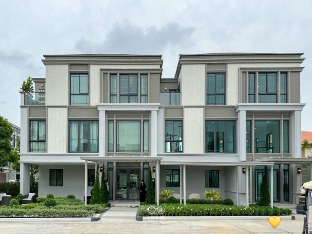 For RentTownhouseOnnut, Udomsuk : 3 -story luxury townhome for rent. Rent 150,000 baht/month