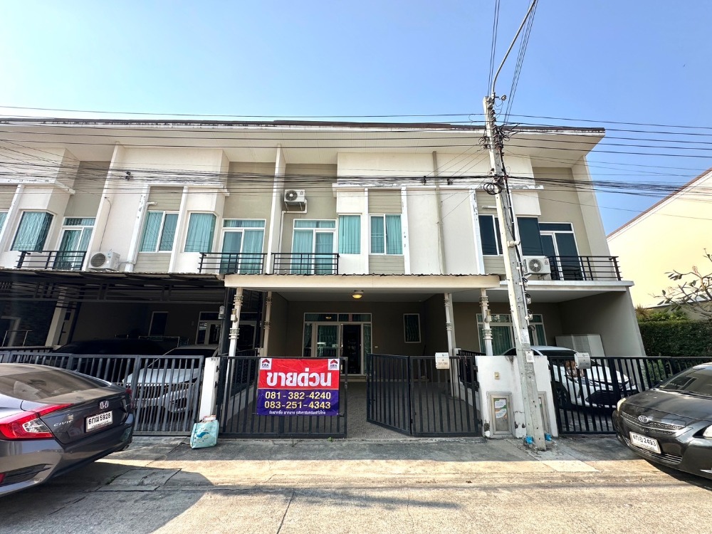 For SaleTownhomeVipawadee, Don Mueang, Lak Si : 2 -story townhome, Casa City, Don Mueang 4, 3 water, 21.2 sq.wah, near Don Mueang Airport, complete with furniture