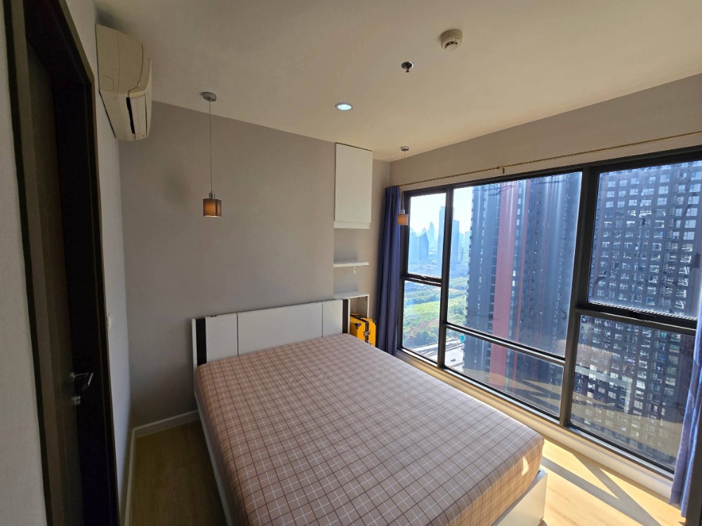 For RentCondoRama9, Petchburi, RCA : 🎡Rhythm Asoke 1🎡2B1B on 33floor, size 41SQM