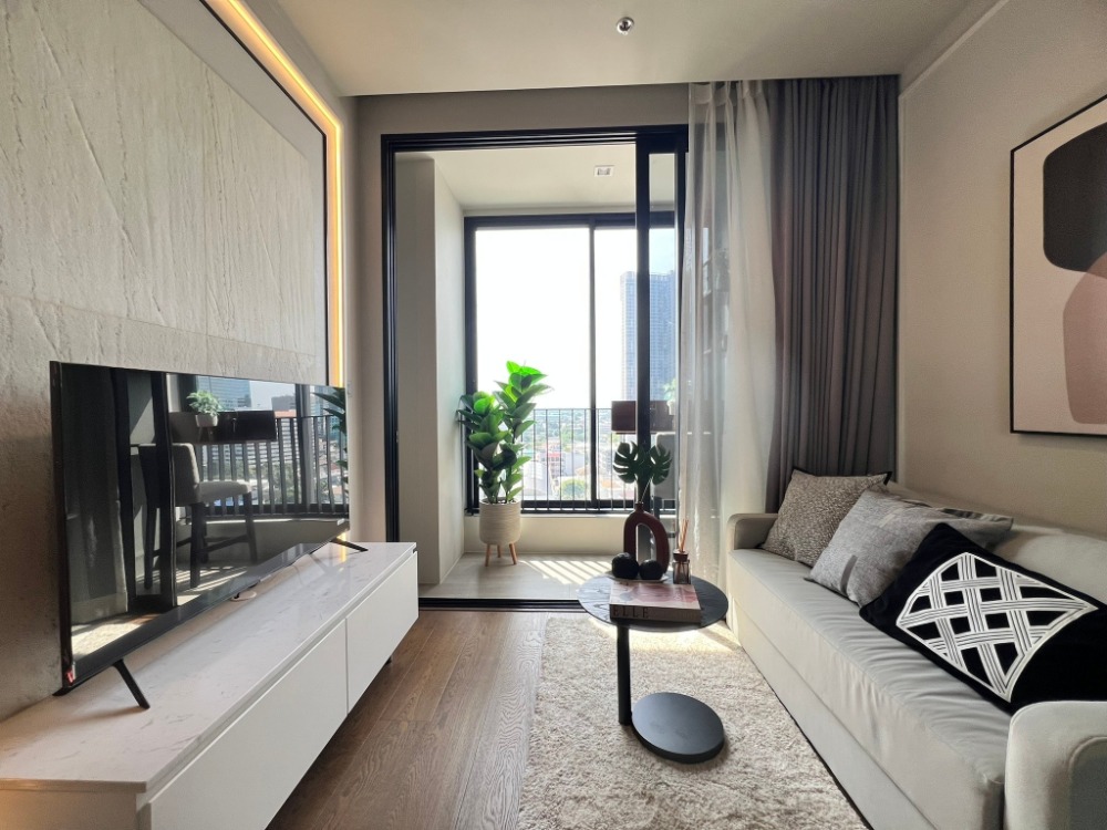 For RentCondoSukhumvit, Asoke, Thonglor : Ready to Rent IDEO Q sukhumvit 36 1 bedroom 45 sq.m with bathtub river view