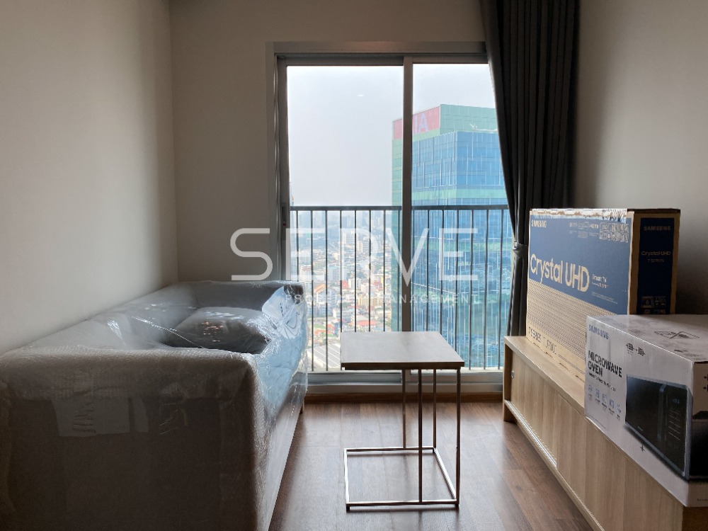 For RentCondoRatchadapisek, Huaikwang, Suttisan : 1 Bed Nice Room Fully furnished Super High Fl 35 Next to MRT Thailand Cultural Centre Station  @  Noble Revolve Ratchada 2