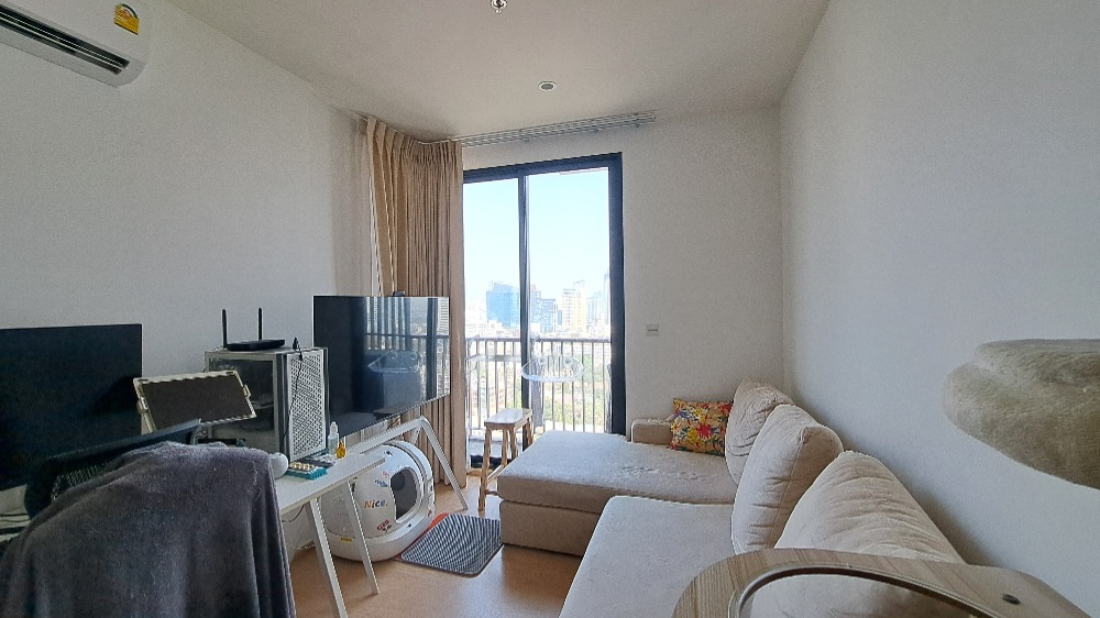 For SaleCondoSukhumvit, Asoke, Thonglor : Rare Unit Pet Friendly 1 Bedroom Condo for Sale at Maru Ekkamai