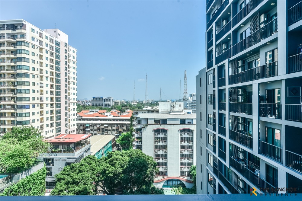 For SaleCondoSathorn, Narathiwat : 🔥 Hot Deal! The header Sathorn for SALE 🔥BY SAO