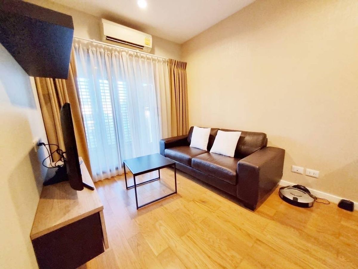 For RentCondoSukhumvit, Asoke, Thonglor : Rental, Lette Dwell Sukhumvit 26, beautiful room, 1 bedroom, 32 sqm. 18,000 baht per month.