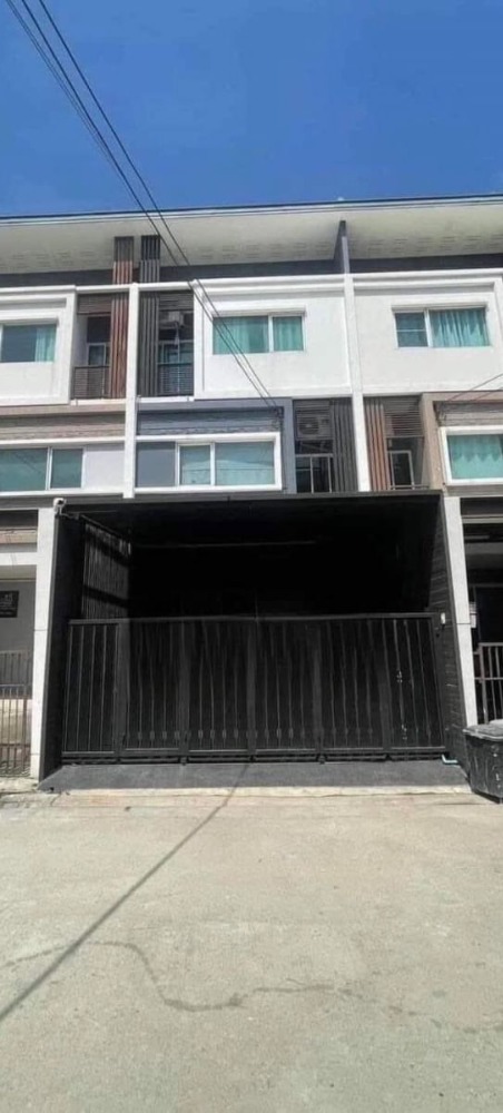 For RentTownhouseBangna, Bearing, Lasalle : For rent Patio Bangna-Wongwaen King Kaew 25/1 Unit 199/25 (only cats allowed)