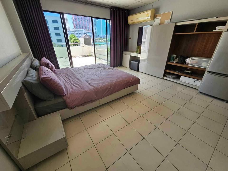 For SaleCondoRatchathewi,Phayathai : Condo for sale, Centure Park, Studio room, size 50 sqm. (S4611)